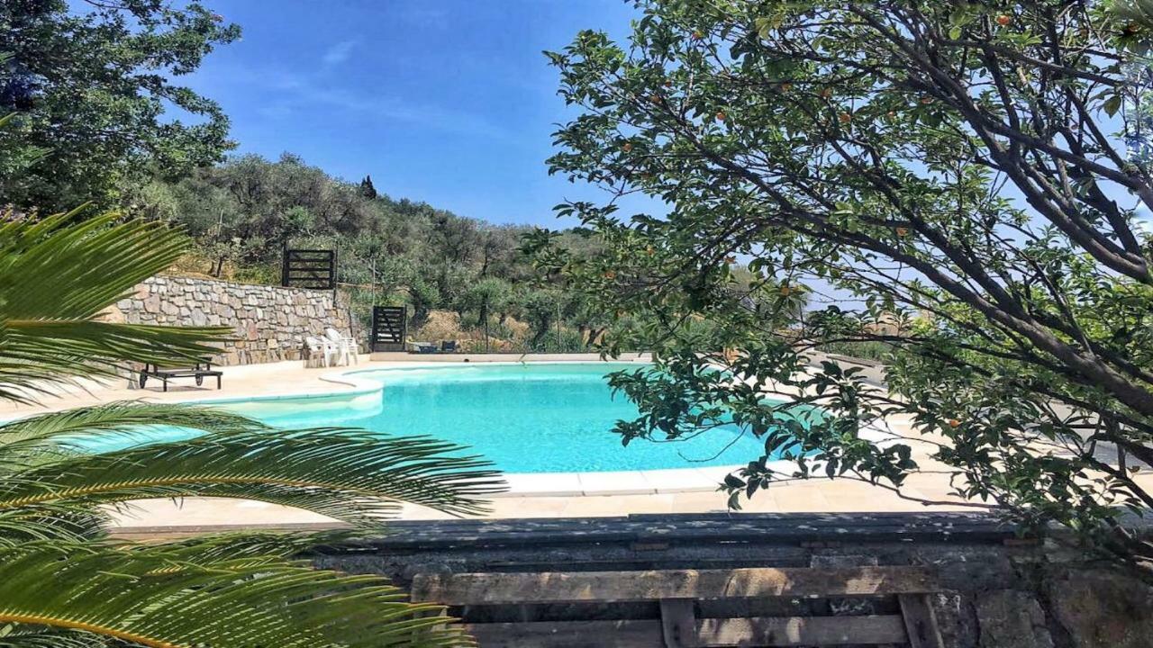 Ue Marin Villa แชร์โว ภายนอก รูปภาพ